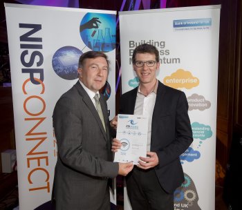 Patrick Richardson of Eye-C-3D (right), University of Ulster, pictured with category sponsor Niall O’Donohoe of IBM after winning the Hi-Tech Award at the NISP CONNECT 25k Awards 2013, sponsored by Bank of Ireland