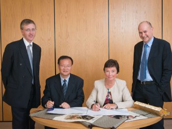 Dr Paul Hanna, Head of School of Computing and Mathematics, Ulster; Professor Gefu JIANG, Executive Pro-Vice-Chancellor, SWJTU; Professor Anne Moran, Pro-Vice-Chancellor (Educational Partnerships and International Affairs), Ulster and Professor Bryan Scotney, Director of CSRI, Ulster at the signing of the Memorandum of Understanding